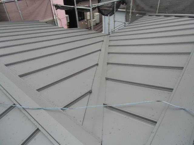 ガルバリウム鋼板の屋根の写真