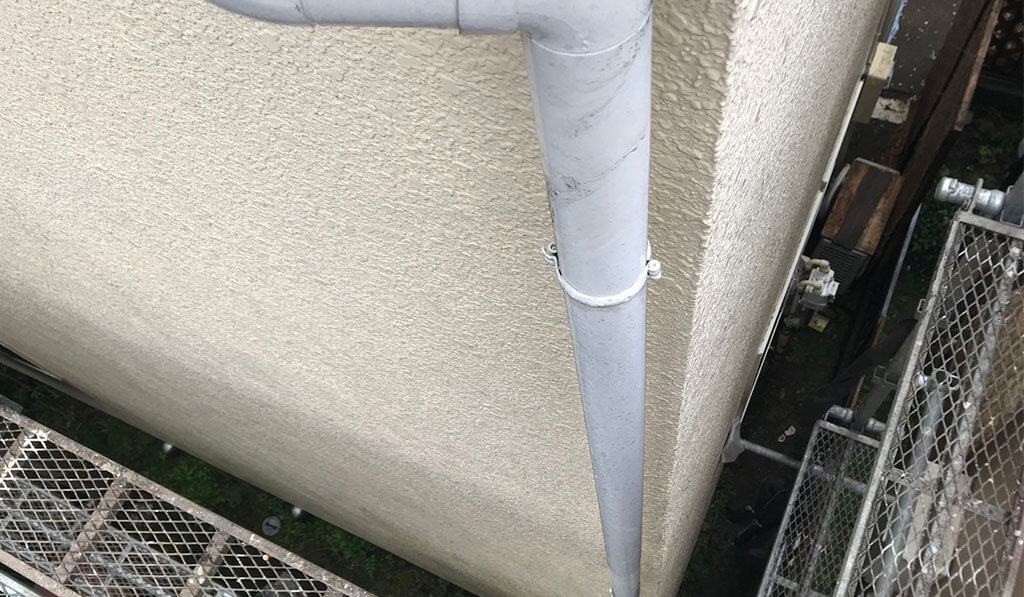 雨どい交換工事ビフォー