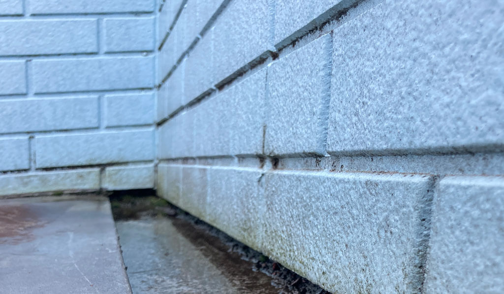 ベランダ防水工事ビフォー