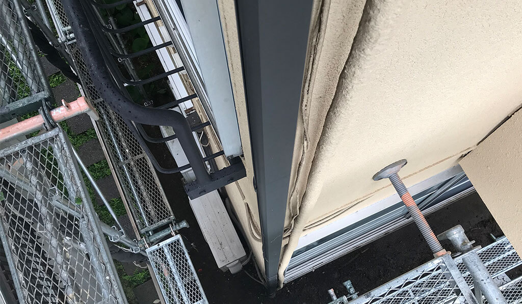 雨どい部分交換工事ビフォー