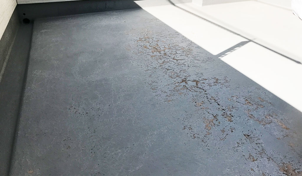 ベランダ防水工事ビフォー