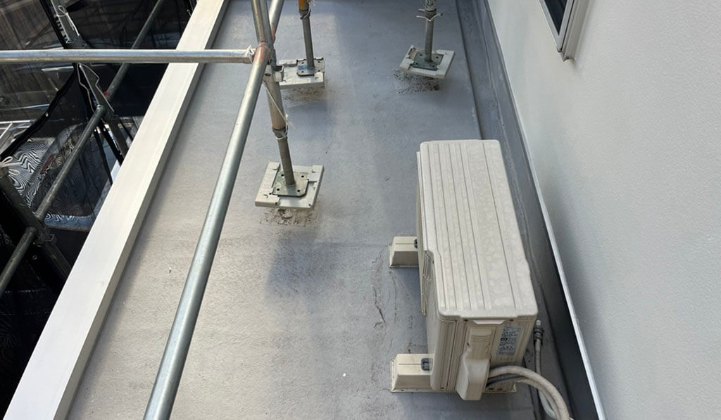 ベランダ防水工事ビフォー