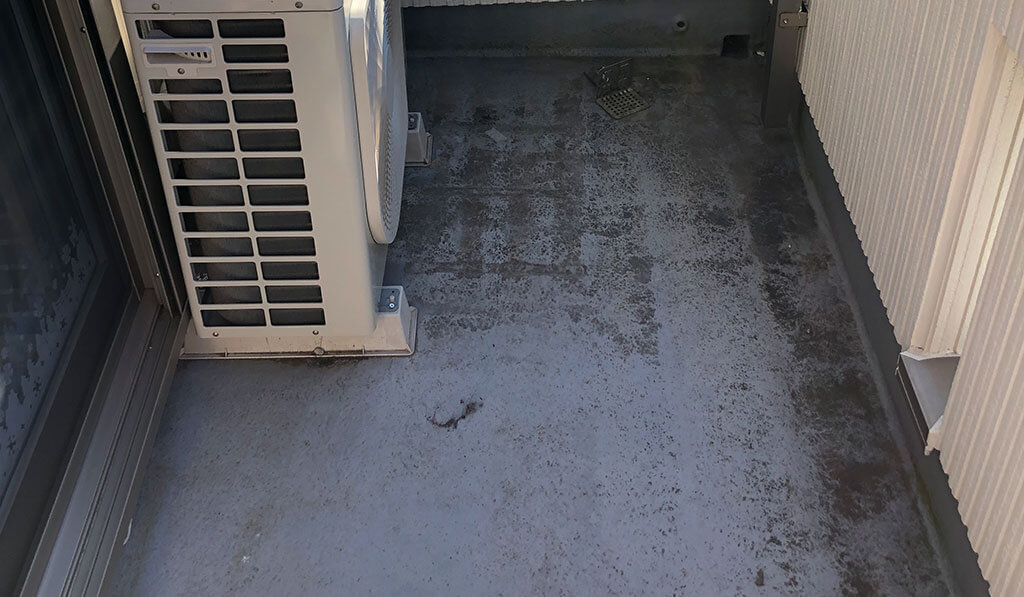 ベランダ防水工事ビフォー