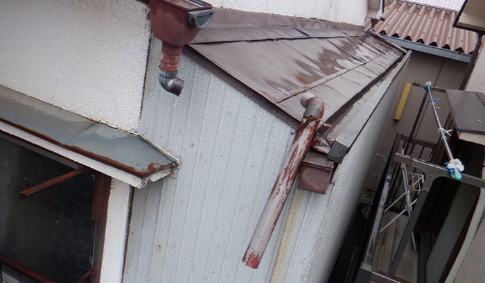 雨どいの修理に火災保険が適用されないケースは?