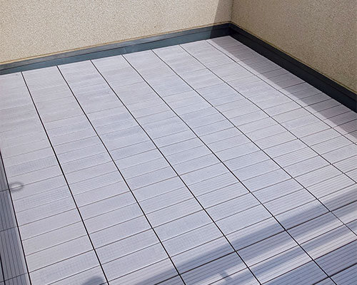 ベランダタイル設置工事