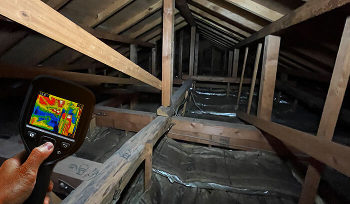 判断がつかない場合は雨漏り調査で原因特定