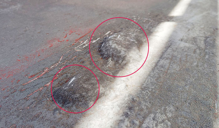 床面の小規模な膨れ