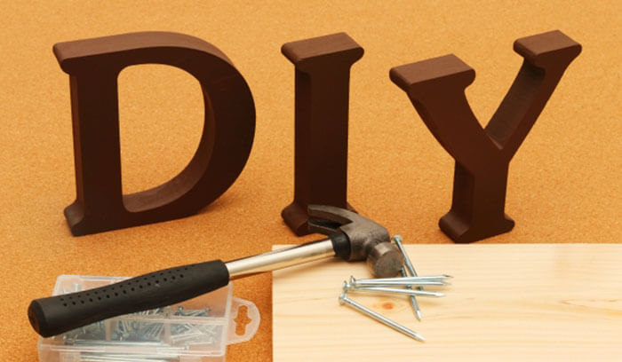 FRP防水の部分補修はDIYできる？