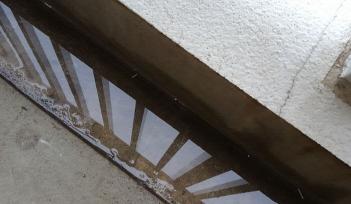 雨水が集中しやすい構造になっている