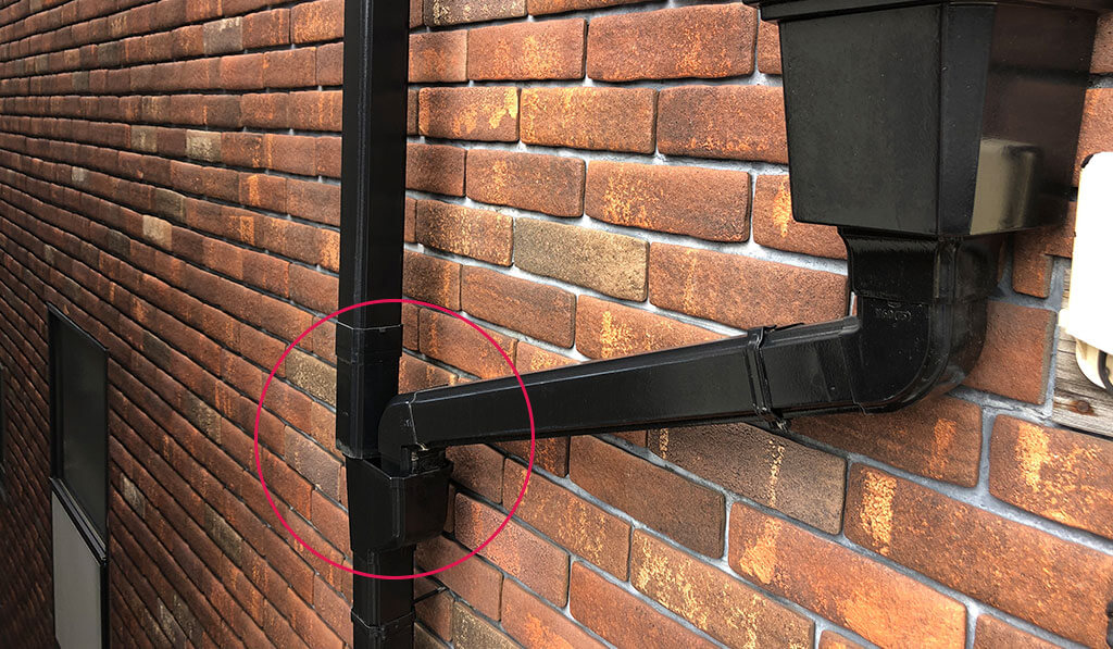 雨どい部分交換工事ビフォー①