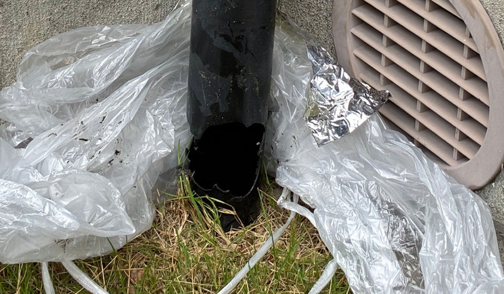 工事前の雨どい