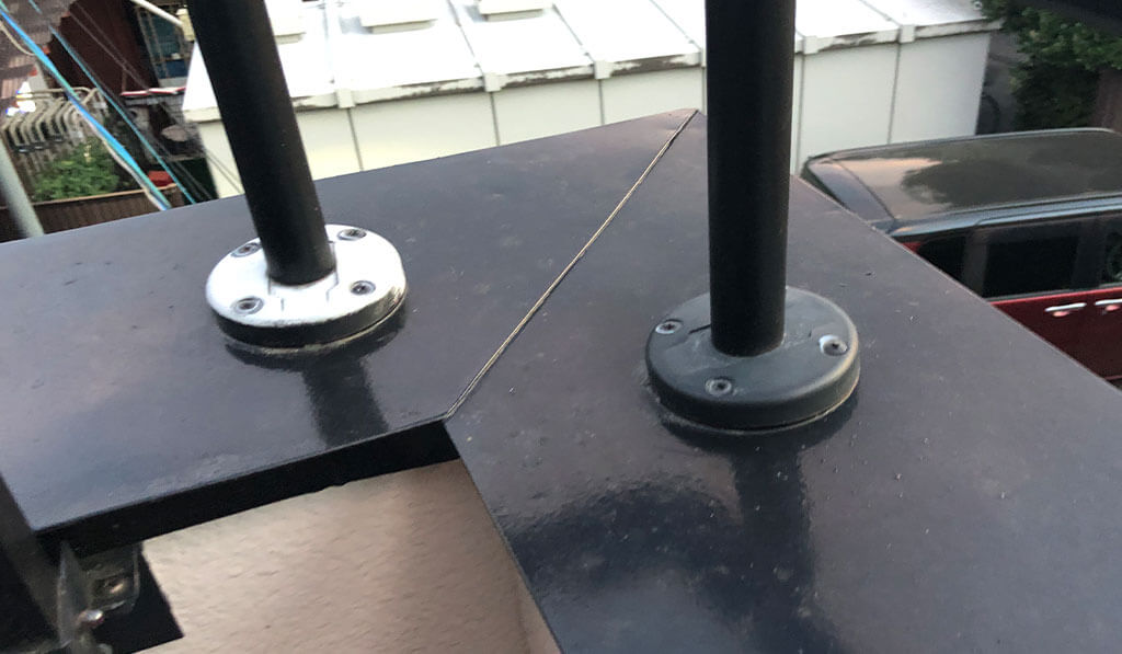 笠木コーキング工事ビフォー