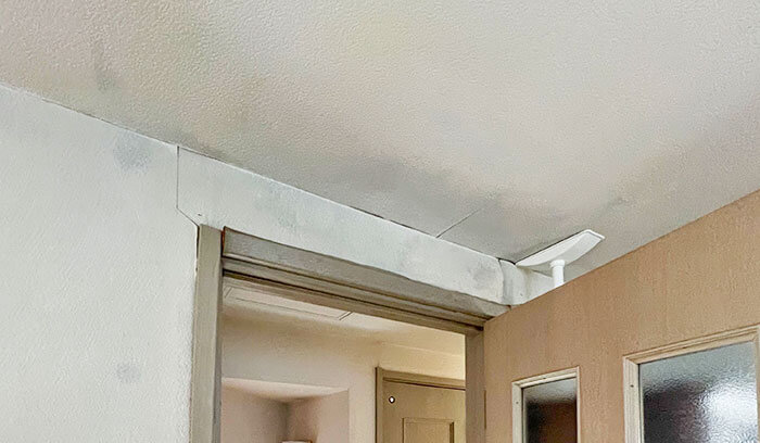 目視で特定できないこと