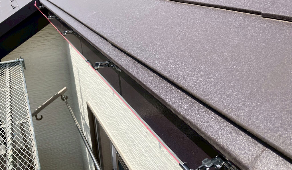 新しい金具を設置