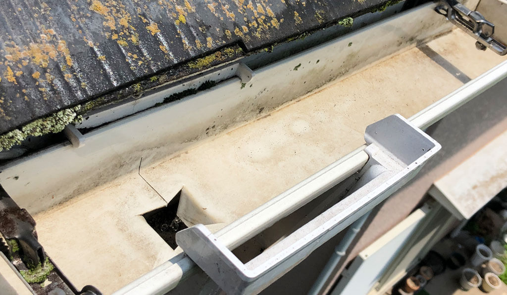 雨どい清掃工事のアフター写真②